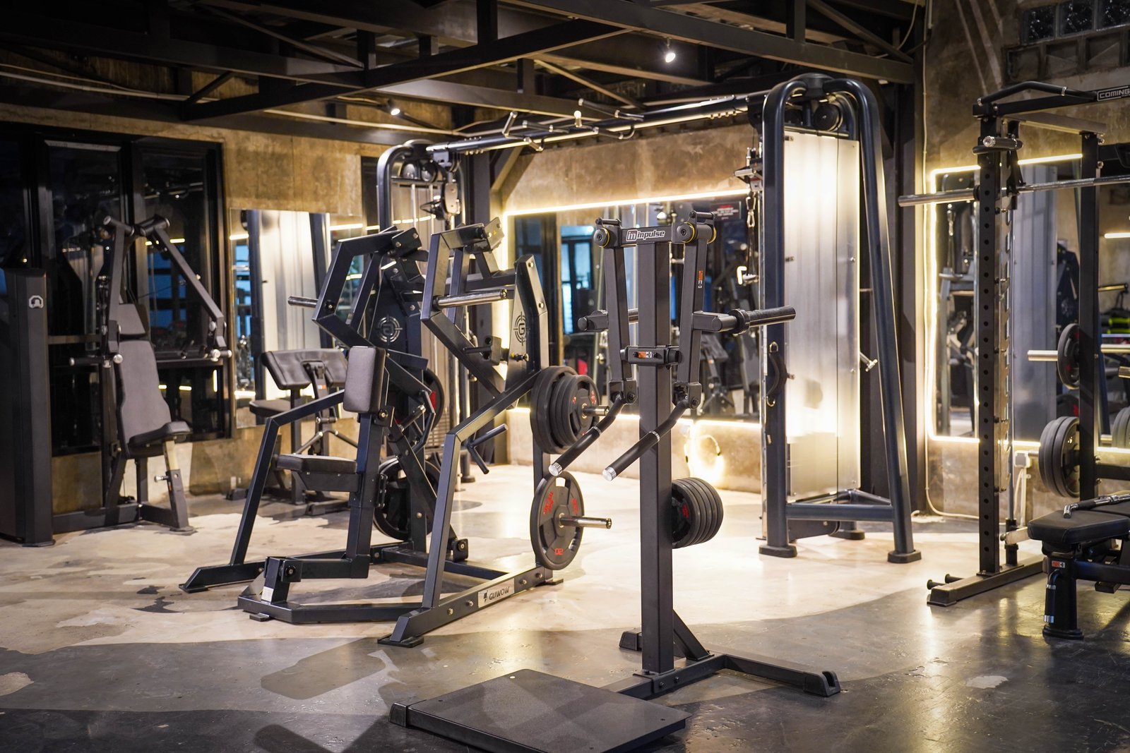 Bodybuilding equipment