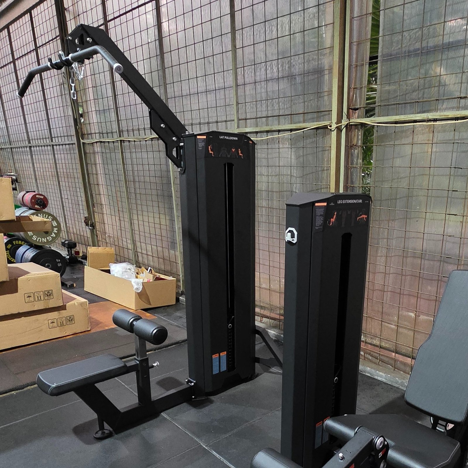 Arifin Strength Lat Pulldown